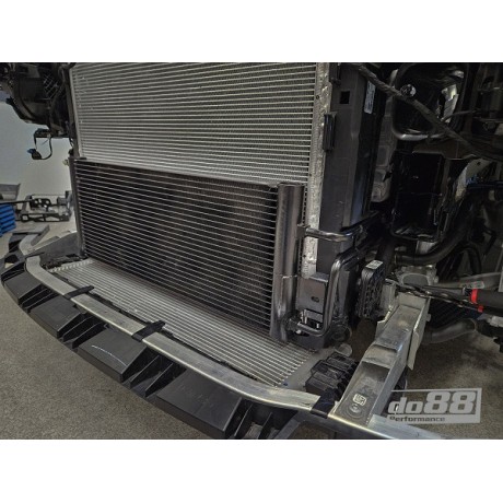 Ψυγείο σασμάν της do88 για BMW M2 M3 M4 G80 G82 G87 / S58 (OC-210)