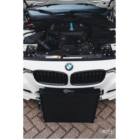 Ψυγείο Νερού της DCE Parts για BMW B48 B58 F20 F21 F22 F32 F30 F31 F32 F33 F36 / M140I, M240I, 340I & 440I (DCE-RD-B48B58-BL)