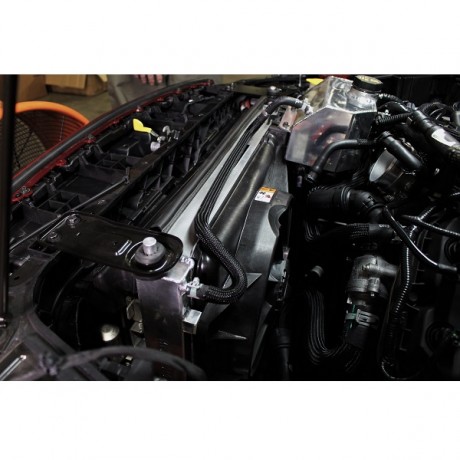 Ψυγείο νερού της Mishimoto για Ford Mustang GT 2015+ (MMRAD-MUS8-15)