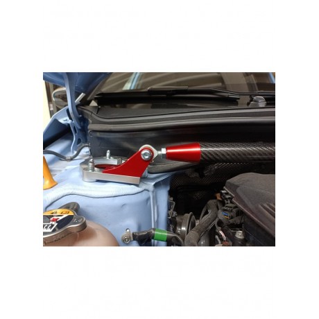 Carbon μπάρα θόλων εμπρός της DNA Racing για Hyundai i20N 2020-2024 (PC2073)