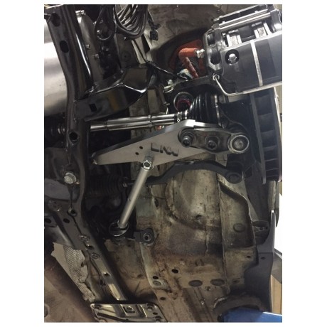 Ρυθμιζόμενα ψαλίδια εμπρός της DNA Racing για Mini Cooper R56 (PC0925)