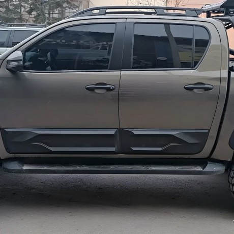 Σετ πλαϊνές φάσες της Oneway Automotive για Toyota Hilux 2015+ (BC05.016)