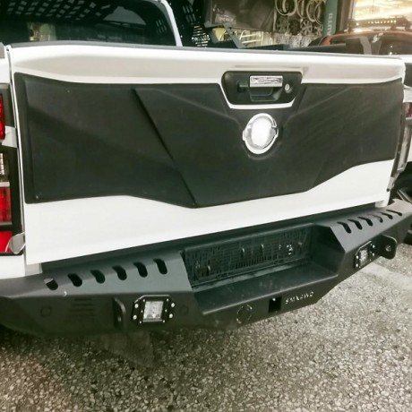 Προστατευτικό κάλυμμα πόρτας πορτμπαγκάζ της Oneway Automotive για NISSAN Navara NP300 (D23) 2014-2021 V2 (TC07.013)