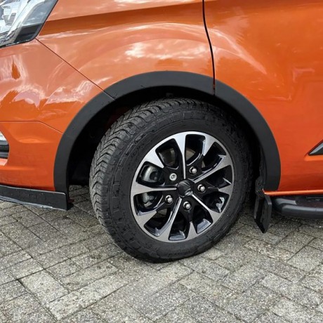 Σετ φρυδάκια τροχών της Oneway Automotive για FORD Transit Custom MK1 Facelift 2018-2023 / TUV (WA03.013)